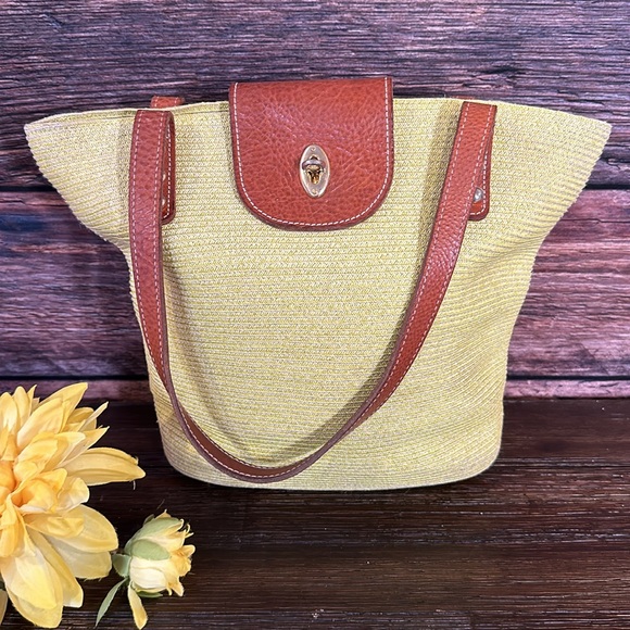 ERIC JAVITS Raffia Leather-Trimmed Shoulder Bag in key line green! - Picture 4 of 8